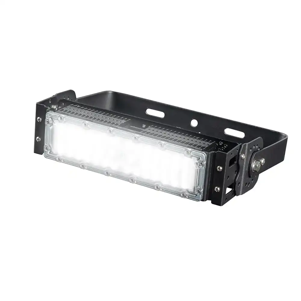 Светодиодные прожекторы LED IP65 10–1000 Вт для улицы и промышленных объектов
